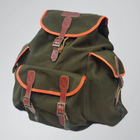 Grüner Canvas-Rucksack mit...