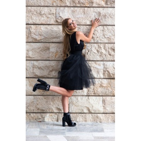 Boutique Black Relaxed-Fit...