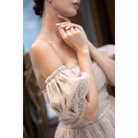 Robe beige élégante en...