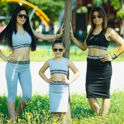 Completo crop top e gonna